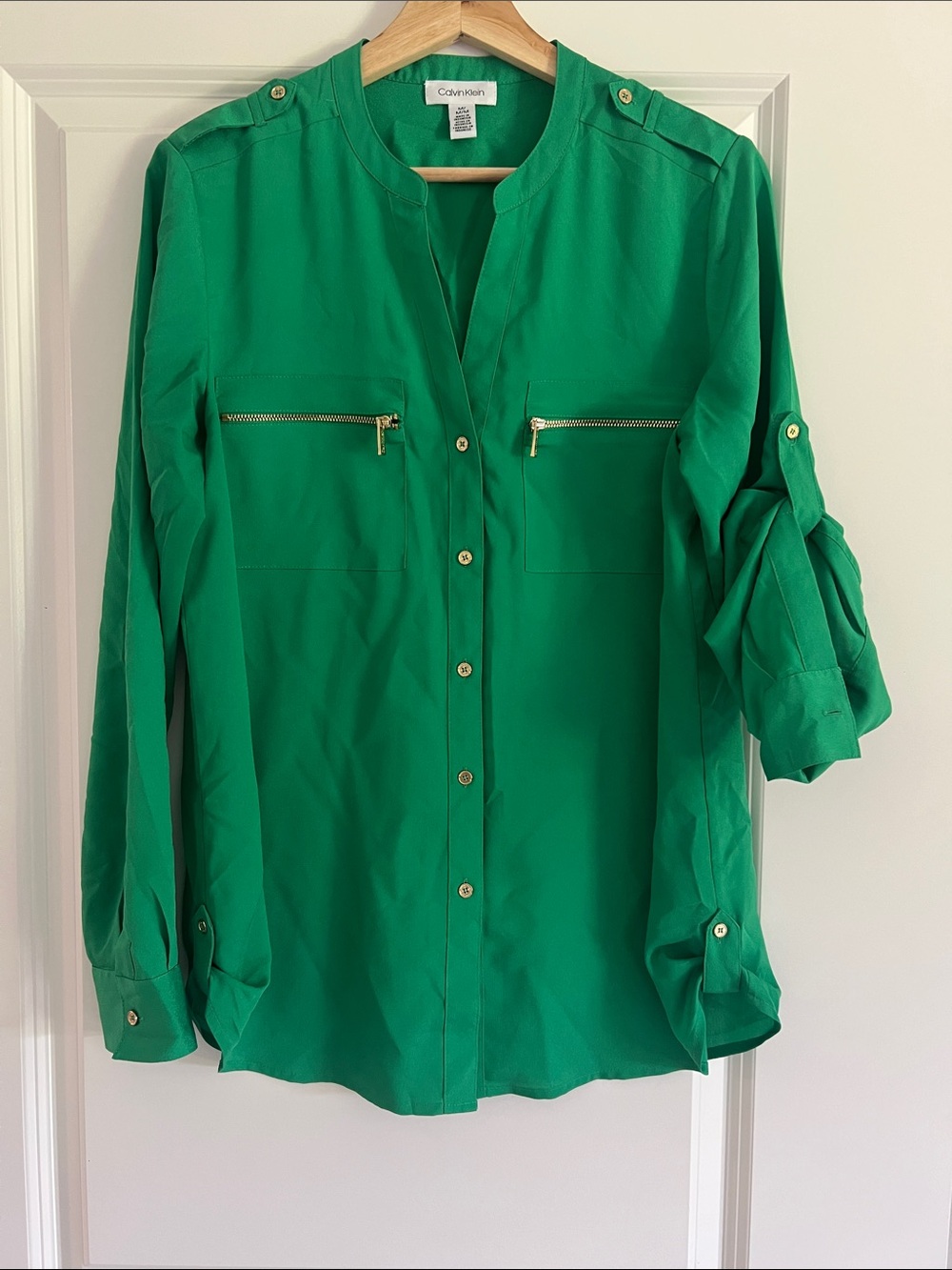 Calvin Klein Green Long-Sleeve Zip-Pocket Blouse - Picture 4 of 8